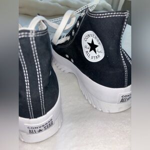 converse chuck taylor shoes for men